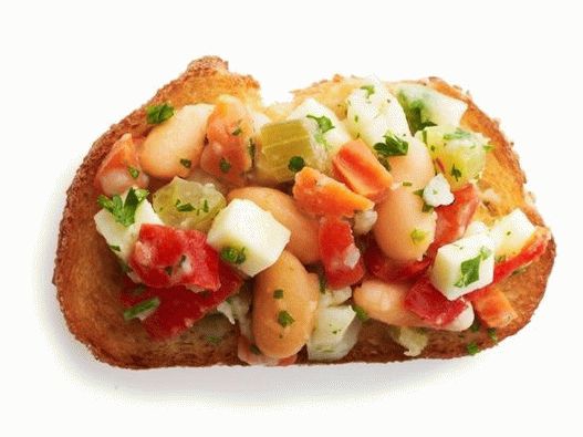 2. Bruschetta cu fasole albă