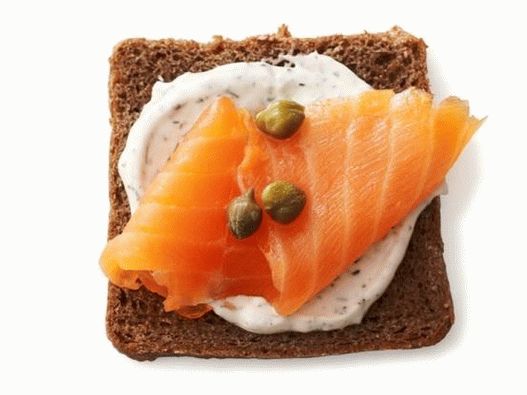 39. Canapes cu somon afumat