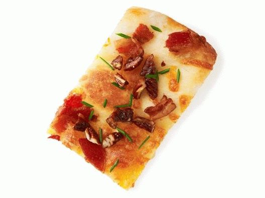 41. Pizza cu cheddar, slănină și coajă