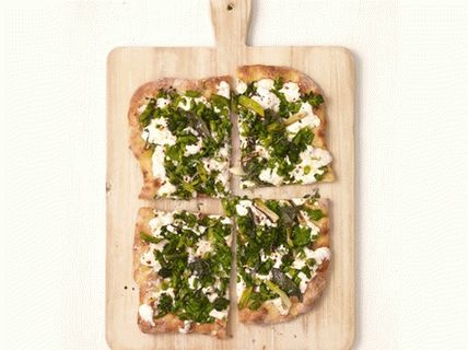 Poză albă cu broccoli