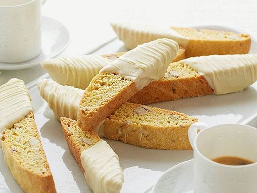 Foto de Biscotti cu migdale, note de lămâie și glazură