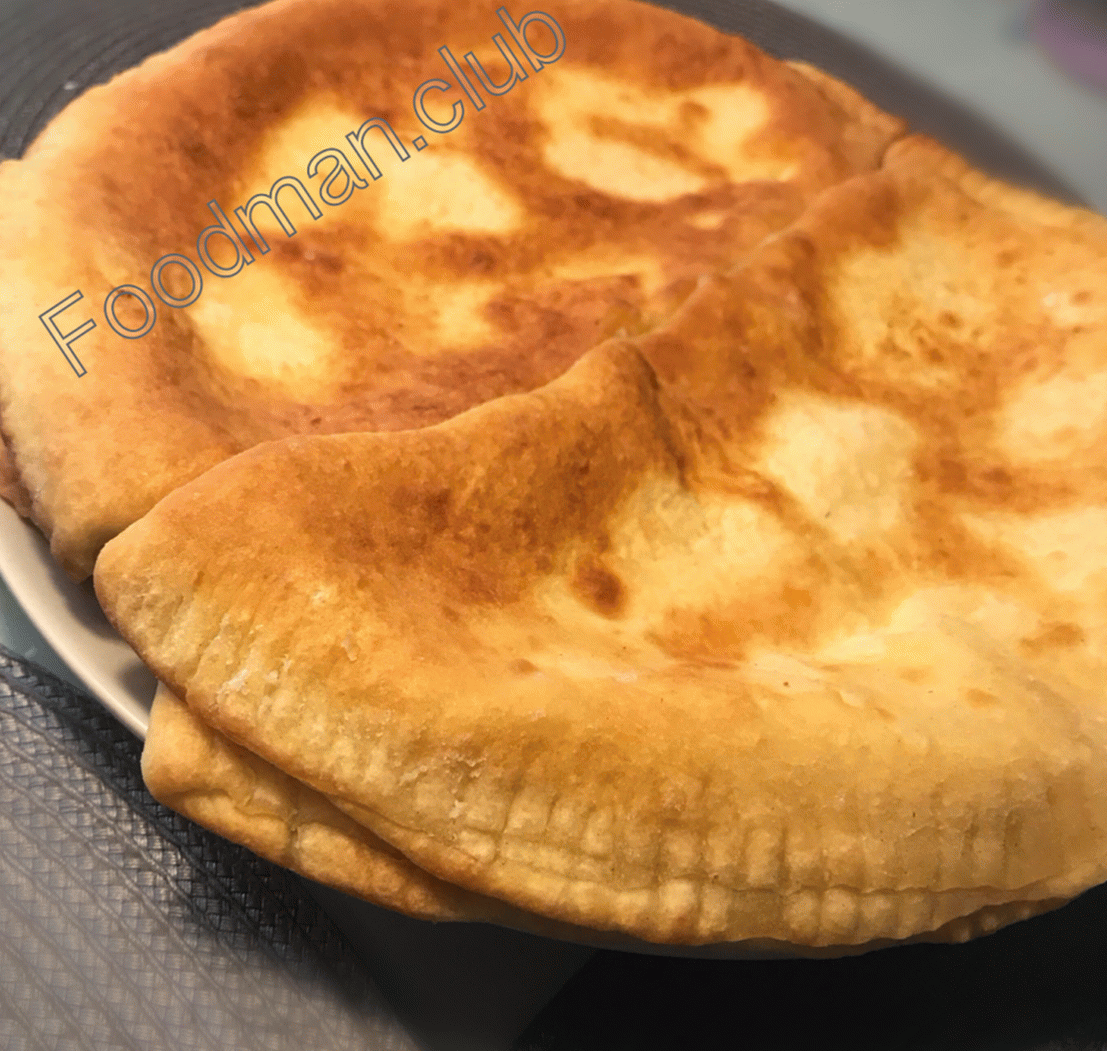  " ></p>
<ul>
<li>
<p>Timp de gătit </p>
<div id="toc_container" class="no_bullets"><p class="toc_title">Contents</p><ul class="toc_list"><ul><li><ul><li><a href="#50_min"><span class="toc_number toc_depth_3">0.0.1</span> 50 min </a></li><li><a href="#Fel_de_mancare_simpla"><span class="toc_number toc_depth_3">0.0.2</span> Fel de mâncare simplă </a></li><li><a href="#291kcal"><span class="toc_number toc_depth_3">0.0.3</span> 291kcal </a></li><li><a href="#reteta"><span class="toc_number toc_depth_3">0.0.4</span> rețetă </a></li></ul></li><li><a href="#Hai_sa_incepem"><span class="toc_number toc_depth_2">0.1</span> Hai să începem! </a></li></ul></li><li><a href="#Ingredientele"><span class="toc_number toc_depth_1">1</span> Ingredientele </a><ul><li><a href="#O_treaba_grozava"><span class="toc_number toc_depth_2">1.1</span> O treabă grozavă </a></li></ul></li><li><a href="#pasi"><span class="toc_number toc_depth_1">2</span> pași </a><ul><li><ul><li><ul><li><a href="#Cuvinte_cheie"><span class="toc_number toc_depth_4">2.0.0.1</span> Cuvinte cheie: </a></li></ul></li></ul></li></ul></li></ul></div>
<h4><span id="50_min"><time>50 min </time></span></h4>
</li>
<li>Dificultate la rețetă<br />
<h4><span id="Fel_de_mancare_simpla">Fel de mâncare simplă </span></h4>
</li>
<li>Valoarea energetică<br />
<h4><span id="291kcal">291kcal </span></h4>
</li>
<li>evaluare </li>
<li>
<h4><span id="reteta">rețetă </span></h4>
</li>
</ul>
<p>Îți place khachapuri?  Sunt foarte!  Conform acestei rețete vei reuși gătește khachapuri delicioși pentru patru persoane acasă în mai puțin de oră. </p>
<p><iframe style=