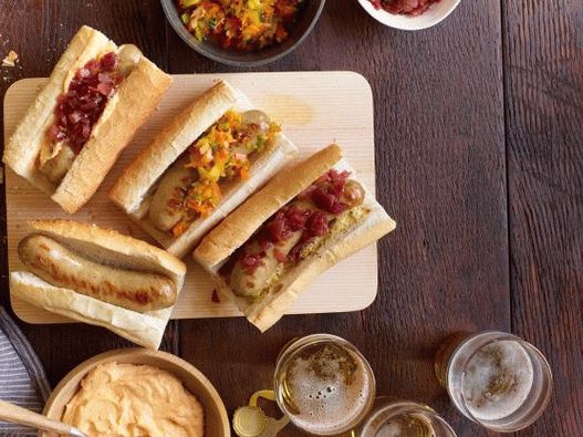 Foto Bratwurst cu bere