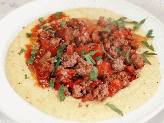 Foto din Chile cu carne de porc și polenta în italiană