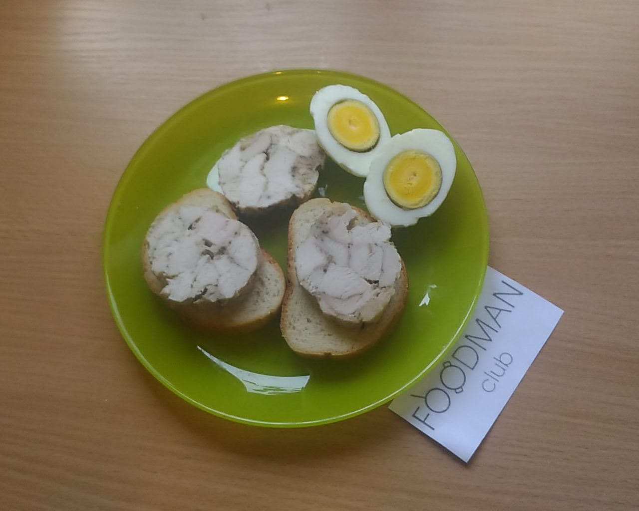 " ></p>
<ul>
<li>
<p>Timp de gătit </p>
<div id="toc_container" class="no_bullets"><p class="toc_title">Contents</p><ul class="toc_list"><ul><li><ul><li><a href="#2_ore"><span class="toc_number toc_depth_3">0.0.1</span> 2 ore </a></li><li><a href="#Farfurie_medie"><span class="toc_number toc_depth_3">0.0.2</span> Farfurie medie </a></li><li><a href="#142kcal"><span class="toc_number toc_depth_3">0.0.3</span> 142kcal </a></li><li><a href="#reteta"><span class="toc_number toc_depth_3">0.0.4</span> rețetă </a></li></ul></li><li><a href="#Hai_sa_incepem"><span class="toc_number toc_depth_2">0.1</span> Hai să începem! </a></li></ul></li><li><a href="#Ingredientele"><span class="toc_number toc_depth_1">1</span> Ingredientele </a><ul><li><a href="#O_treaba_grozava"><span class="toc_number toc_depth_2">1.1</span> O treabă grozavă </a></li></ul></li><li><a href="#pasi"><span class="toc_number toc_depth_1">2</span> pași </a><ul><li><ul><li><ul><li><a href="#Cuvinte_cheie"><span class="toc_number toc_depth_4">2.0.0.1</span> Cuvinte cheie: </a></li></ul></li></ul></li></ul></li></ul></div>
<h4><span id="2_ore"><time>2 ore </time></span></h4>
</li>
<li>Dificultate la rețetă<br />
<h4><span id="Farfurie_medie">Farfurie medie </span></h4>
</li>
<li>Valoarea energetică<br />
<h4><span id="142kcal">142kcal </span></h4>
</li>
<li>evaluare </li>
<li>
<h4><span id="reteta">rețetă </span></h4>
</li>
</ul>
<p>Carnatul de pui de casa este foarte gustos! Nu crezi? Gătiti singur acasă. </p>
<p>Doar produse naturale și fără a aduce atingere figurii și, desigur Mamele care alăptează sunt de asemenea potrivite, ba chiar și copii mici! </p>
<p><iframe style=