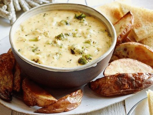 Foto din farfurie - baie de brânză cu broccoli coapte și cheddar