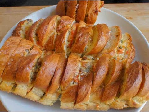  " ></p>
<ul>
<li>
<p>Timp de gătit </p>
<div id="toc_container" class="no_bullets"><p class="toc_title">Contents</p><ul class="toc_list"><ul><li><ul><li><a href="#30_min"><span class="toc_number toc_depth_3">0.0.1</span> 30 min </a></li><li><a href="#Fel_de_mancare_simpla"><span class="toc_number toc_depth_3">0.0.2</span> Fel de mâncare simplă </a></li><li><a href="#21484kcal"><span class="toc_number toc_depth_3">0.0.3</span> 214.84kcal </a></li><li><a href="#reteta"><span class="toc_number toc_depth_3">0.0.4</span> rețetă </a></li></ul></li><li><a href="#Hai_sa_incepem"><span class="toc_number toc_depth_2">0.1</span> Hai să începem! </a></li></ul></li><li><a href="#Ingredientele"><span class="toc_number toc_depth_1">1</span> Ingredientele </a><ul><li><a href="#O_treaba_grozava"><span class="toc_number toc_depth_2">1.1</span> O treabă grozavă </a></li></ul></li><li><a href="#pasi"><span class="toc_number toc_depth_1">2</span> pași </a><ul><li><ul><li><ul><li><a href="#Cuvinte_cheie"><span class="toc_number toc_depth_4">2.0.0.1</span> Cuvinte cheie: </a></li></ul></li></ul></li></ul></li></ul></div>
<h4><span id="30_min"><time>30 min </time></span></h4>
</li>
<li>Dificultate la rețetă<br />
<h4><span id="Fel_de_mancare_simpla">Fel de mâncare simplă </span></h4>
</li>
<li>Valoarea energetică<br />
<h4><span id="21484kcal">214.84kcal </span></h4>
</li>
<li>evaluare </li>
<li>
<h4><span id="reteta">rețetă </span></h4>
</li>
</ul>
<p>Acest aperitiv copios de casă preparat cu conserve de porc ia cu tine la un picnic.  Gustul pungent și structura neobișnuită a farfuriei va cuceri orice om. </p>
<h3><span id="Hai_sa_incepem">Hai să începem! </span></h3>
<h2><span id="Ingredientele">Ingredientele </span></h2>
<p>0/9 ingrediente </p>
<ul>
<li><label>Pâine lungă – 3 buc. </label></li>
<li><label>Carne de porc – 1 kg </label></li>
<li><label>Ceapa – 6 buc. </label></li>
<li><label>Sare – 1 ceai.  o lingură </label></li>
<li><label>Oțet – 2 linguri </label></li>
<li><label>Zahar – 2 linguri </label></li>
<li><label>Morcovi – 300 g </label></li>
<li><label>Brânză – 300 g </label></li>
<li><label>Verzi – 100 g </label></li>
</ul>
<p><time>30 мин</time><time>30 мин</time> 214.84</p>
<h3><span id="O_treaba_grozava">O treabă grozavă </span></h3>
<p>Buna pofta, sper sa te distrezi cu noi! </p>
<h2><span id="pasi">pași </span></h2>
<p>Pași făcuți: 0/0 </p>
<ol>
<li>
<p>Tăiați cocoașele de pe pâini și tăiați ușor carnea cu un cuțit. Acest lucru trebuie făcut astfel încât la margini să rămână 2-3 centimetri. În caz contrar, pâinile se vor înmuia. </p>
</li>
<li>
<p>Se calesc ceapa.  Se amestecă oțetul, sarea și zahărul și se dizolvă în un pahar cu apă caldă.  Se taie ceapa în inele subțiri subțiri și se adaugă marinata.  <img src="/wp-content/uploads/images/farshirovannie_batoni_foo_2.jpg" alt=