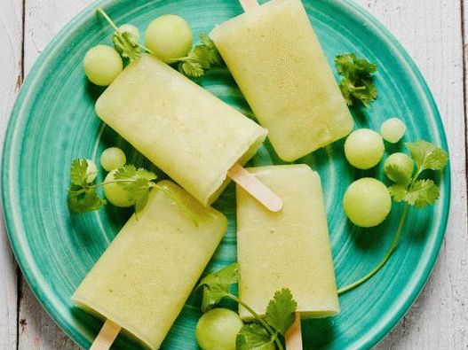 Foto cu Ice Ice din Cantaloupe și Cilantro