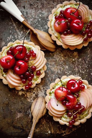 Foto tarta cu fructe