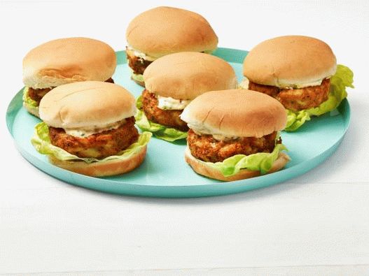 Foto hamburgeri cu tăieturi de crab prăjite cu biscuiti