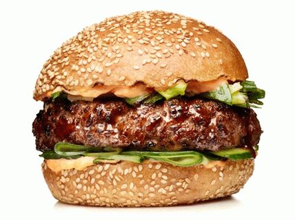 Foto hamburgeri cu castraveți și sos de Hoisin
