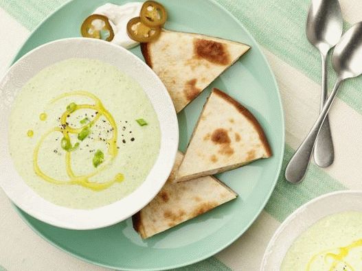 Foto cu Gazpacho de la Physalis și Quesadilla