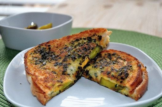 Foto sandwich-uri cu brânză fierbinte