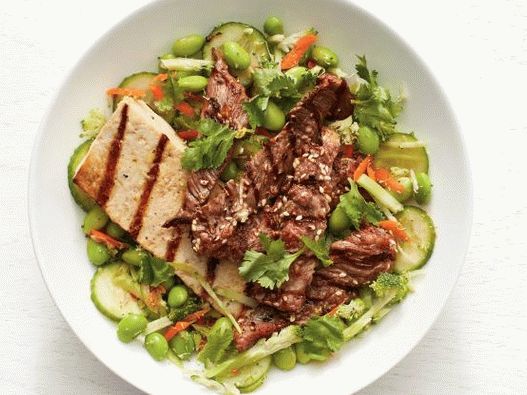 Foto Carne de vită din Vietnam cu susan și Tofu