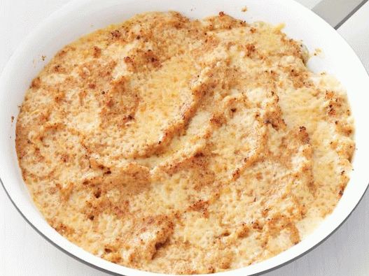 Fotografia Gratinei de conopidă într-o tigaie