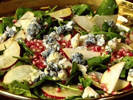 Salată de pere cu fotografie cu rodie, brânză albastră și oțet de șampanie