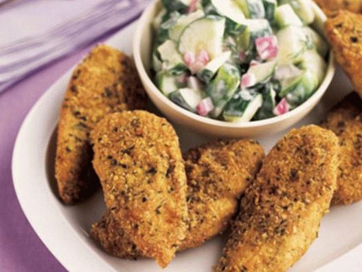 Foto pui crocant falafel cu salată de castraveți