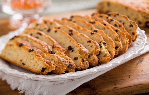 Pâine cu sodă irlandeză foto cu coacăze