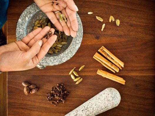 7. Cardamom de decojire