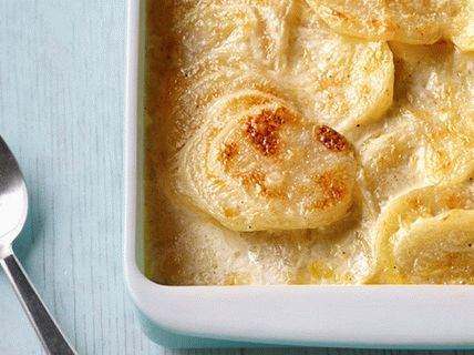 Gratin de cartofi foto