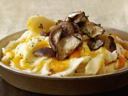 Foto cu piure de cartofi și dovleac cu ciuperci shiitake