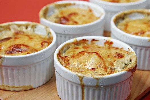 Timbale de cartofi cu sos de hrean
