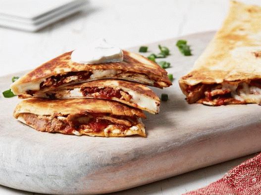 Fotografie de Quesadilla cu pui și fasole