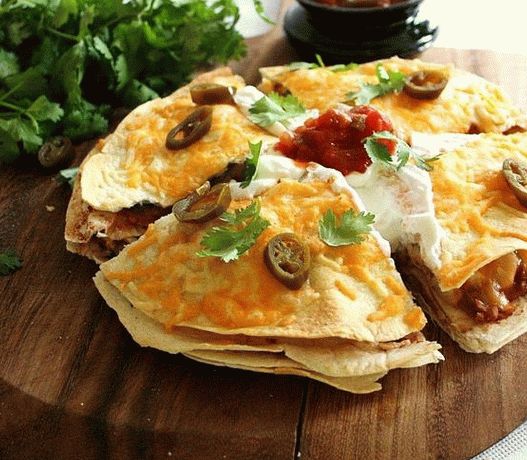 Fotografie de Quesadilla cu pui și ardei dulce
