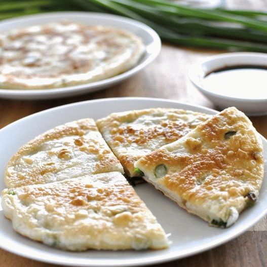 Quesadilla chinezească cu ceapă verde