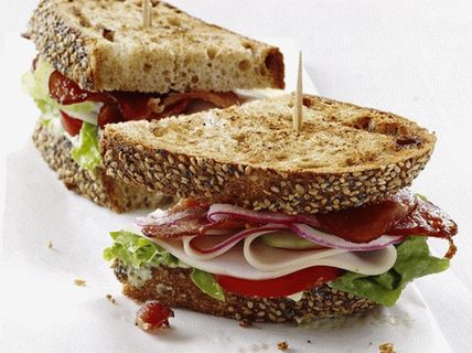Foto Turci, Avocado și Salată Romen Sandwiches