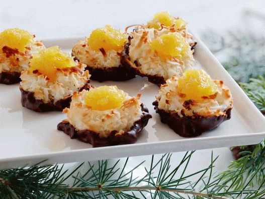 Foto Macaroons de nucă de cocos cu ananas și ciocolată