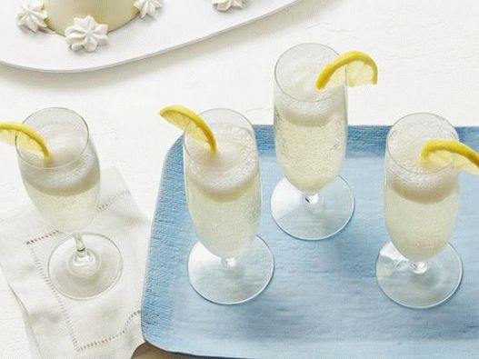 Cocktail foto Prosecco cu sorbet de lămâie