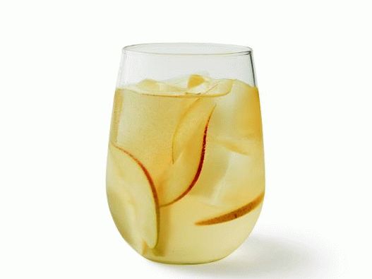 Cocktail foto cu vin spumant și pere