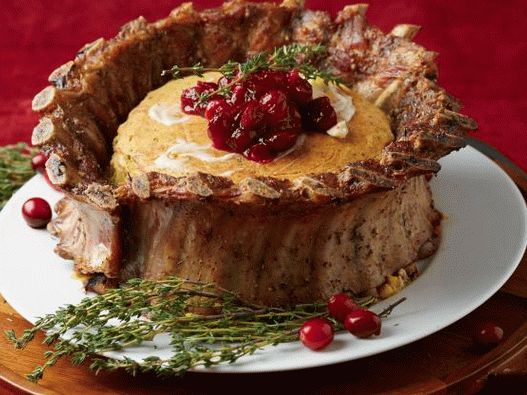 Foto Coroana de coaste de porc umplute