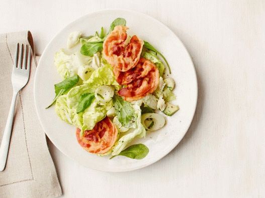 Photo Salata de Crab cu avocado și pancetta prăjită