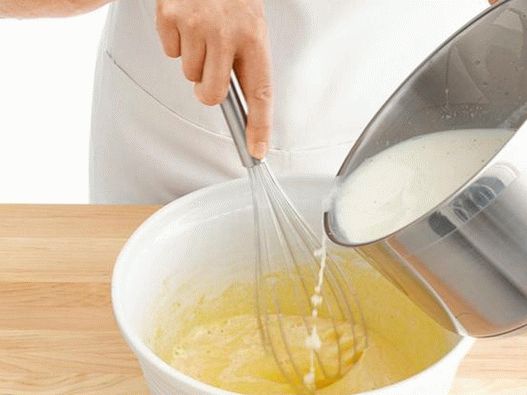 Crockembusch - un tort din profiterole