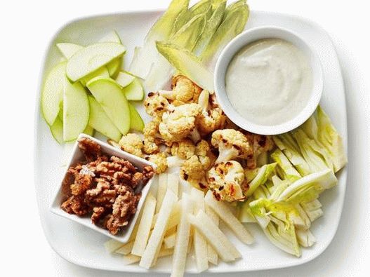 Foto brută cu o baie de brânză albastră