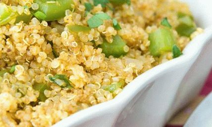 Foto cu cereale de quinoa asezonate