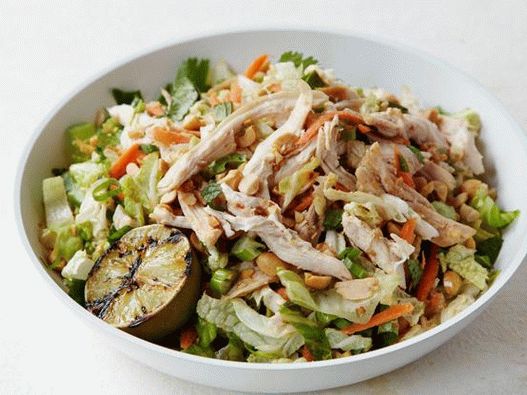 Foto Salată de pui asiatice