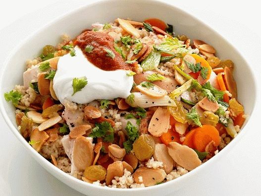 Foto de Cuscus cu pui și mirodenii