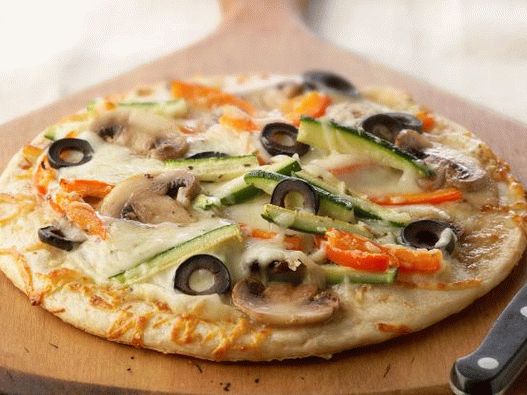 Rețeta de fotografie ușoară pentru pizza acasă