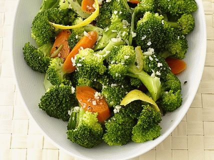 Broccoli cu varză cu lămâie foto cu morcovi