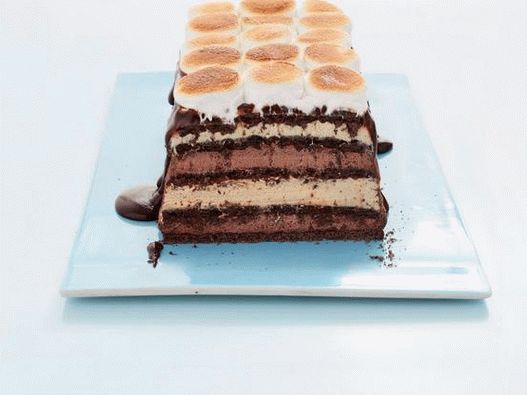 Foto din farfurie - Prăjitură de smântână fără făină cu cremă de marshmallow
