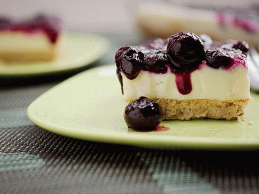 Fotografia farfuriei - Cheesecake de afine fără coacere