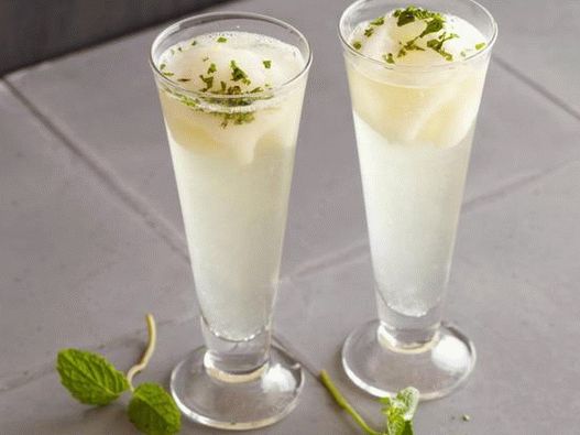 Fotografia felului de mâncare - Sgroppino (cocktail italian)