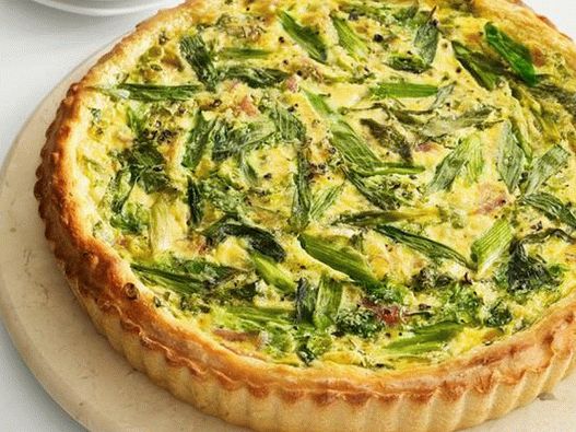 Quiche de primăvară cu ricotta, șuncă și ceapă verde