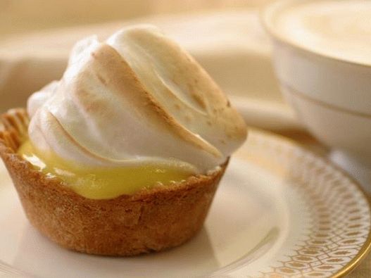 Cupcakes cu Lemon Kurd și Meringue