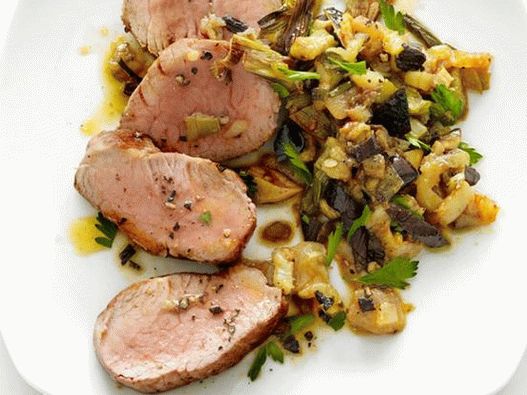 Filet de porc cu vinete Filet de porc cu vinete