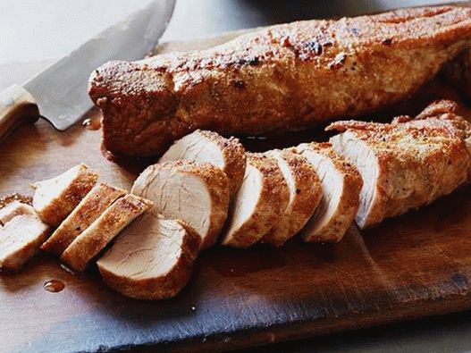 Filet de porc la cuptor cu sos de piper cipotle Filet de porc la cuptor cu sos de piper cipotle