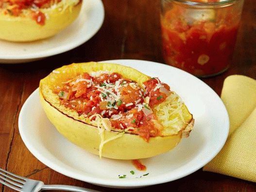 Foto din farfurie - dovleac Spaghetti cu sos marinara de rosii picante